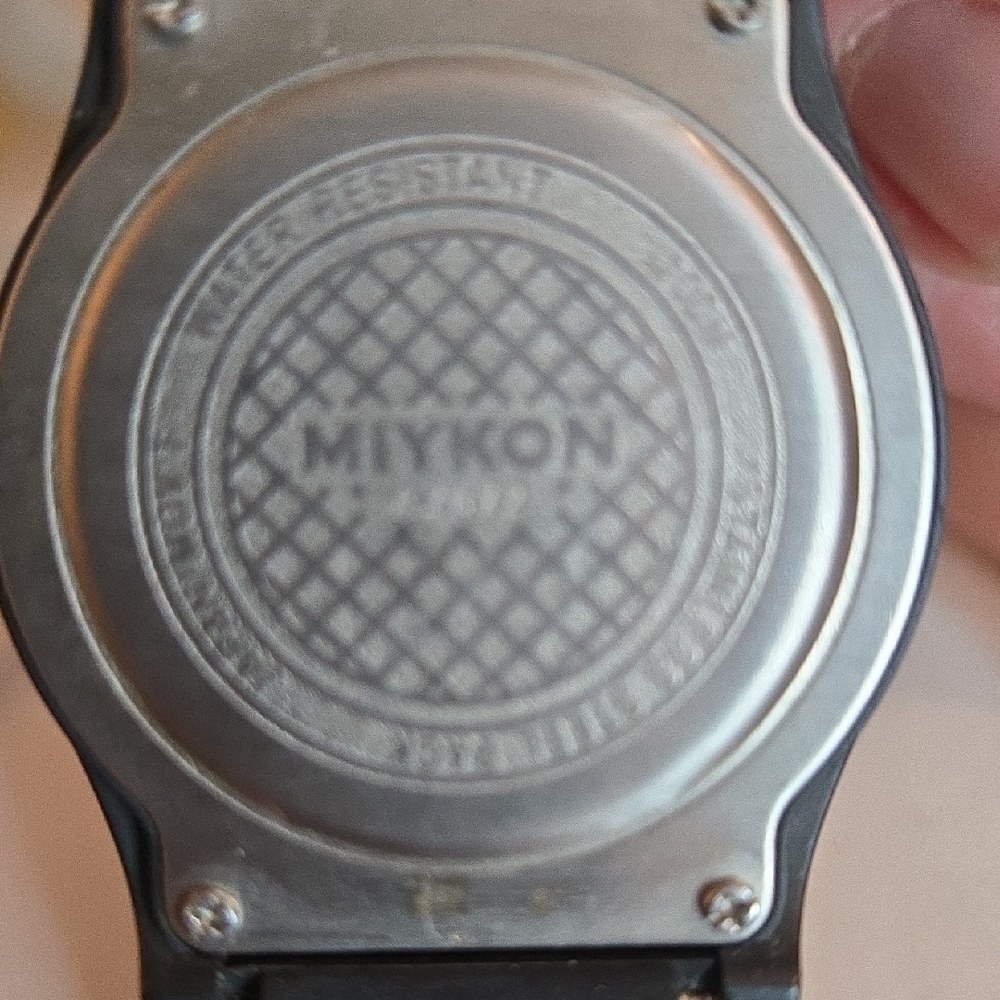 Men's Black and Silver Analog Watch with Day-Date - Picture 3 of 5
